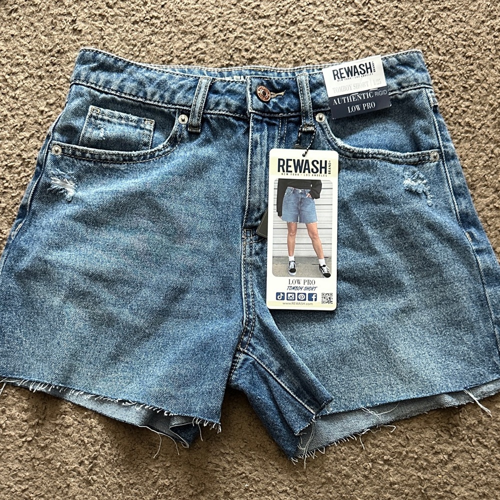 NWT Rewash brand women’s Jean shorts